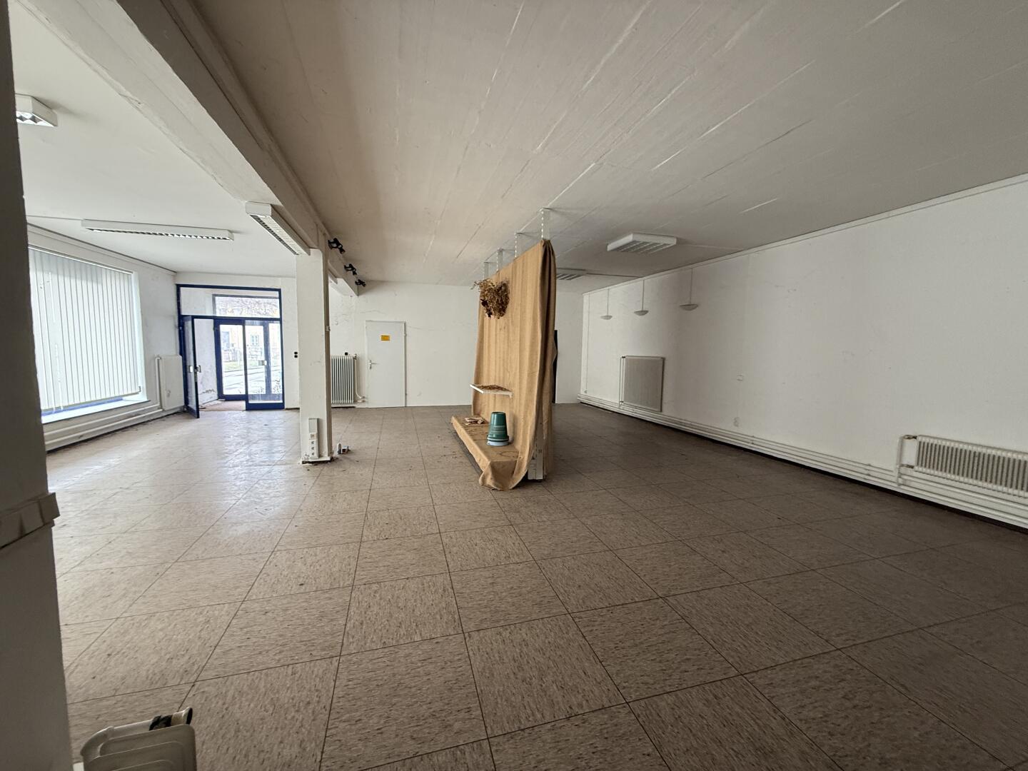 20251114_095840453_iOS