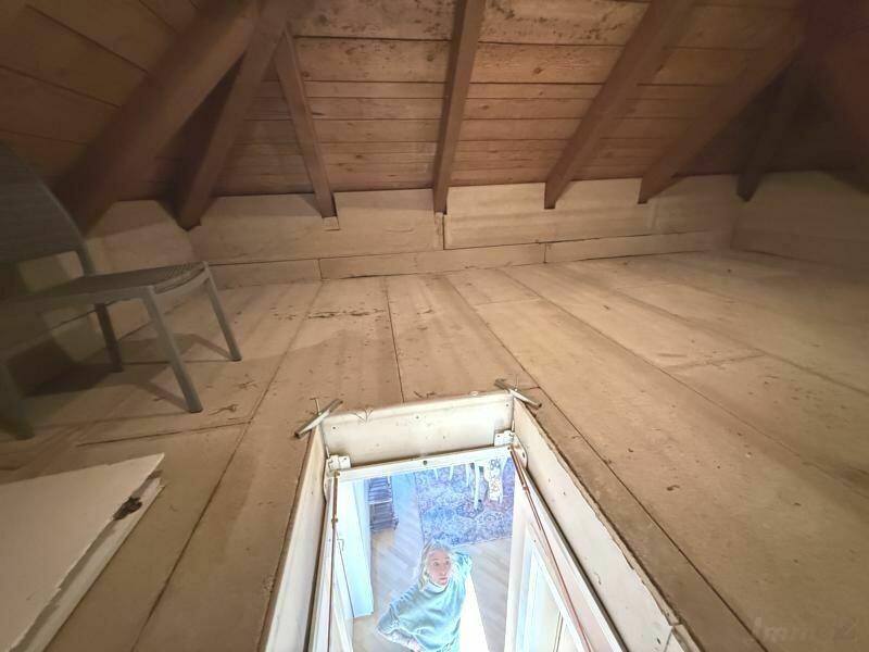 eigener Dachboden mit Stromanschluss