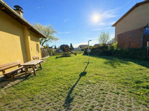 eigener Kinderspielplatz 1