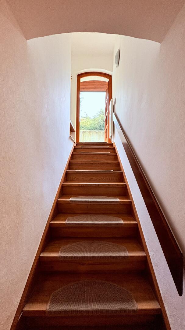 Treppe zum Eingang