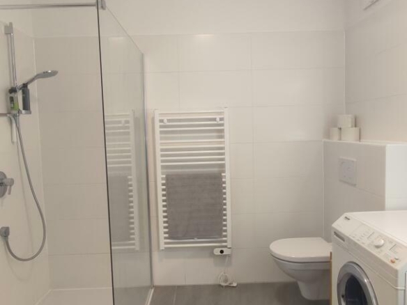 Moderne walkin Dusche