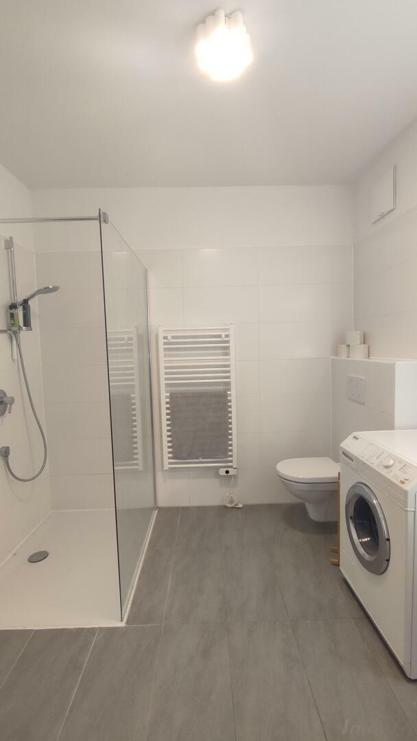 Moderne walkin Dusche