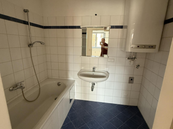 20250711_085046976_iOS