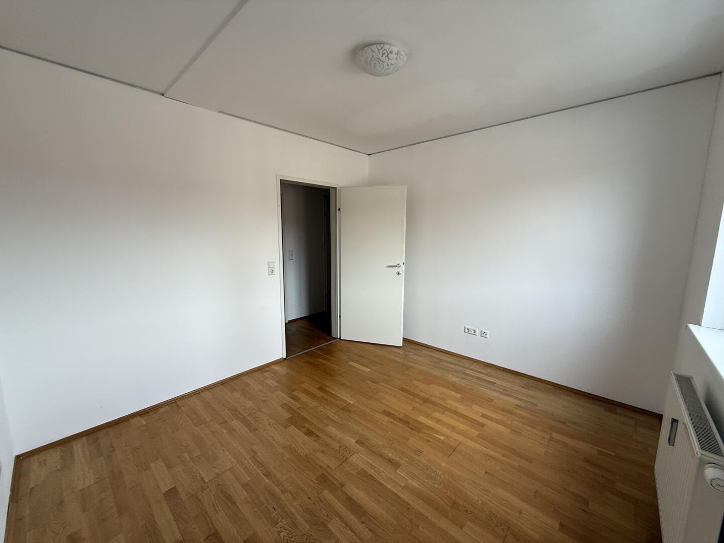 20250711_085106052_iOS