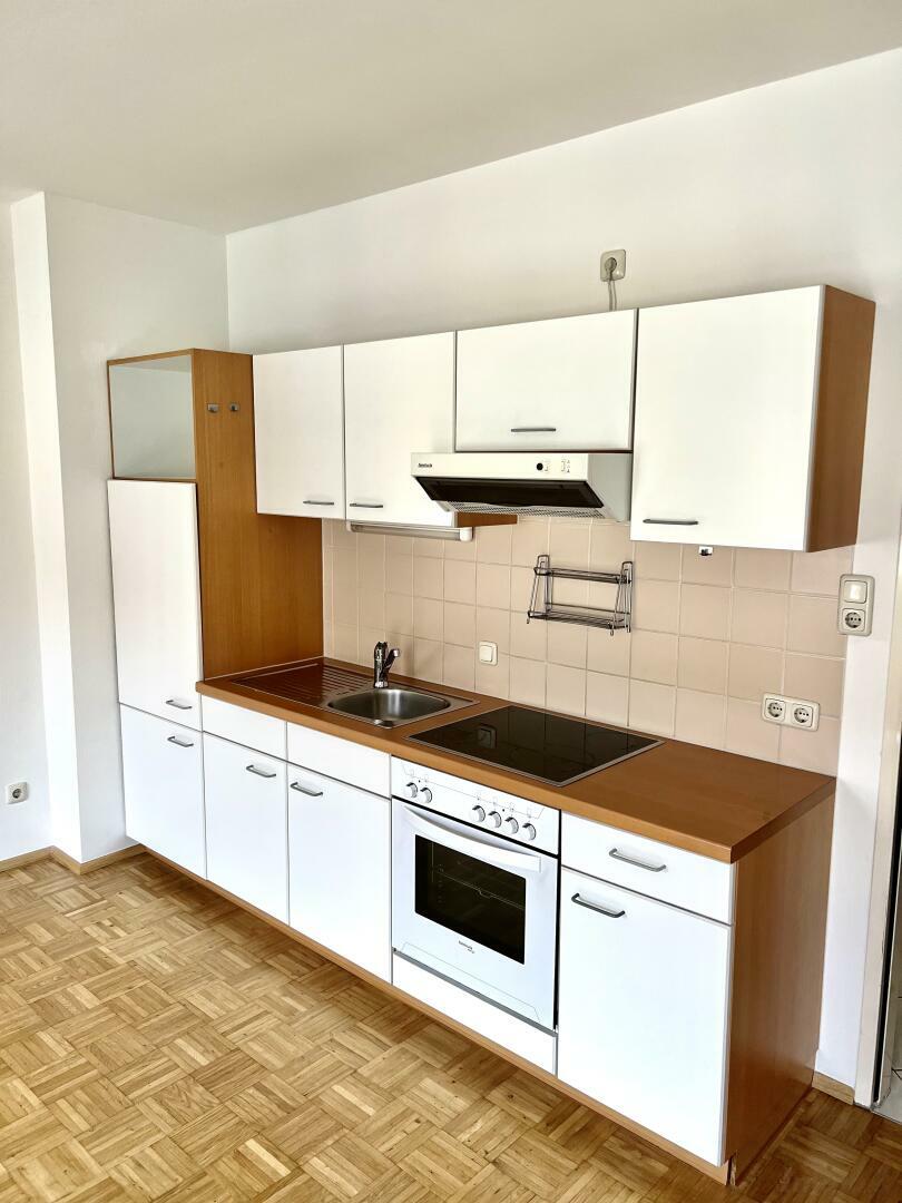 Wohnraum mit offener Küche