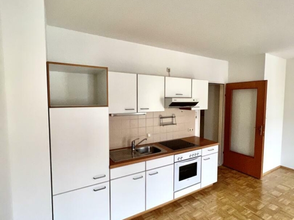 Wohnraum mit offener Küche