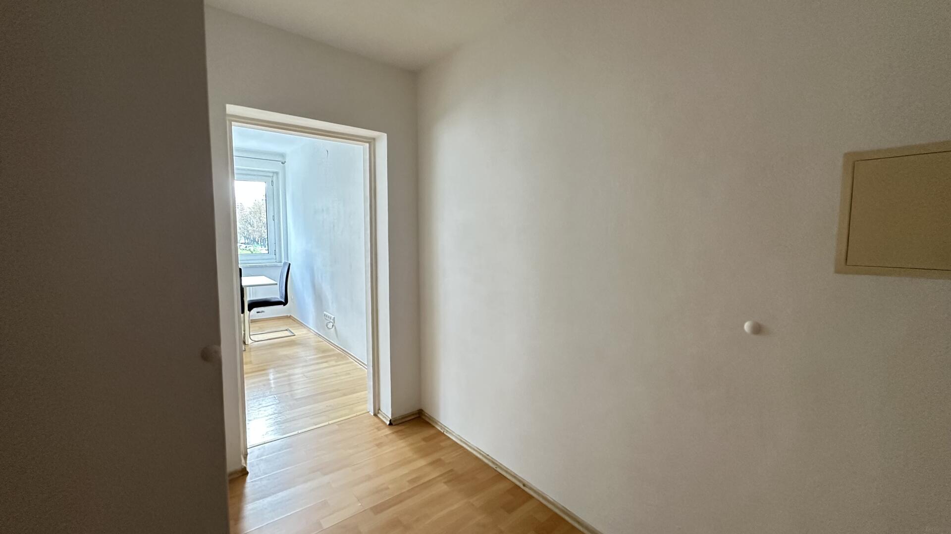 20251001_093439922_iOS