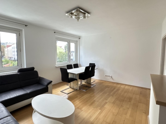 20251001_093541531_iOS