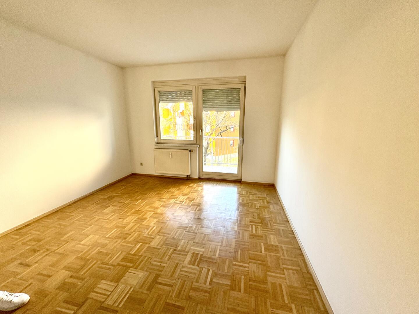 Schlafzimmer mit Balkon