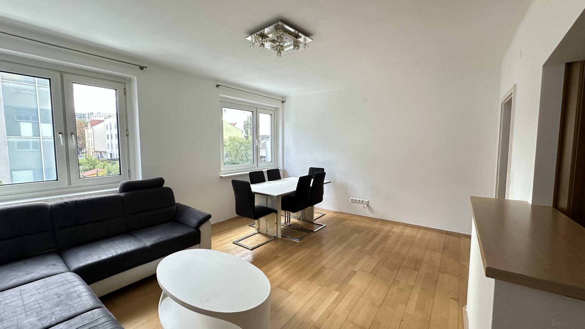 20251001_093541531_iOS