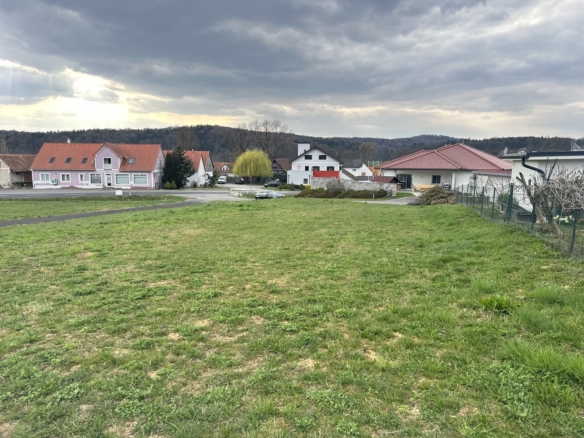 20260324_140151103_iOS1775572705